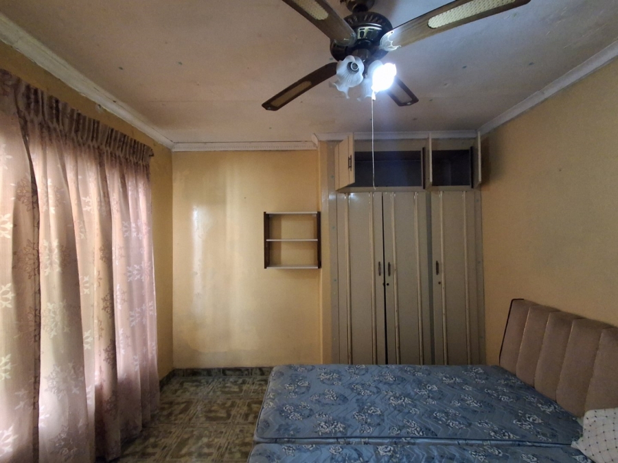 5 Bedroom Property for Sale in Manzil Park North West